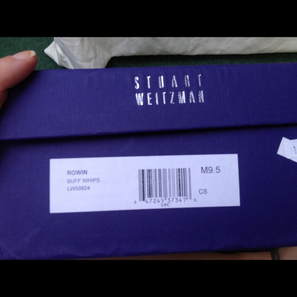 Stuart Weitzman beige croc with wooden heels. - Picture 7 of 7